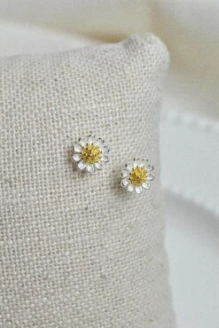 Boucles Marguerite 11 Boucles Marguerite -Majolie Majolie Bijoux Boucles Marguerite3