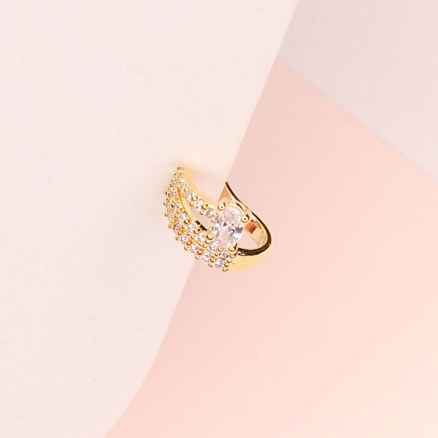 Earcuff Beth 3 Earcuff Beth – Image 3