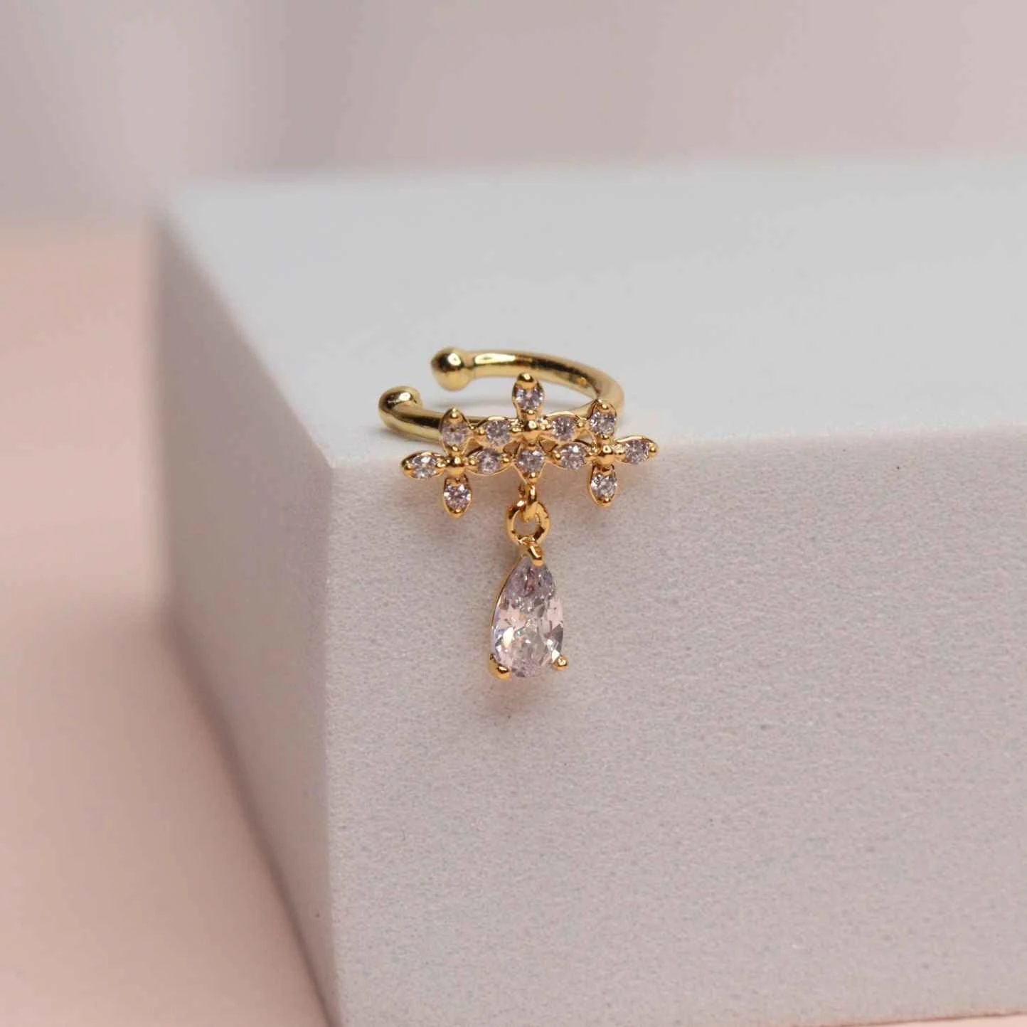 Earcuff Lilou 1 Earcuff Lilou