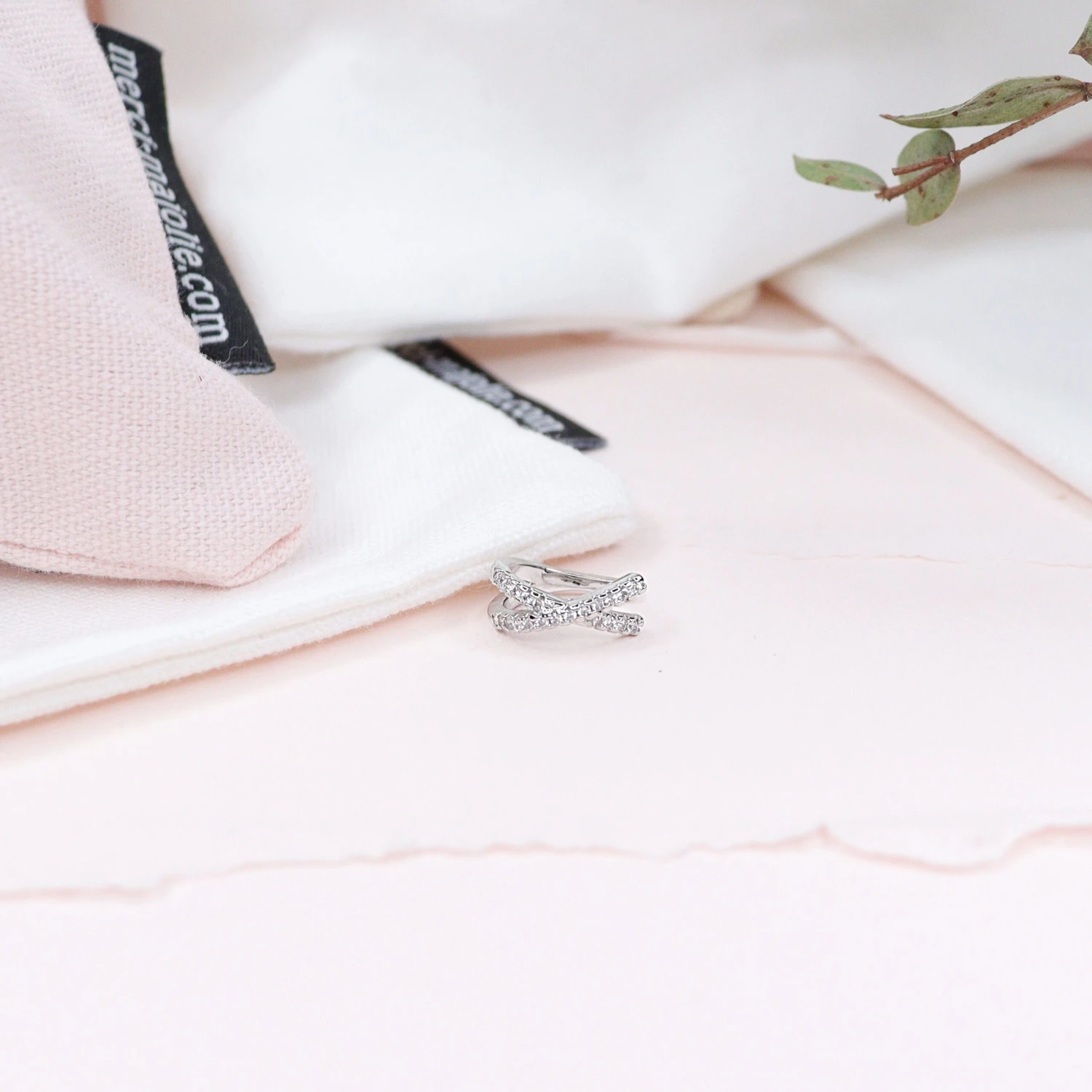 Earcuff Rafaella 4 Earcuff Rafaella – Image 4