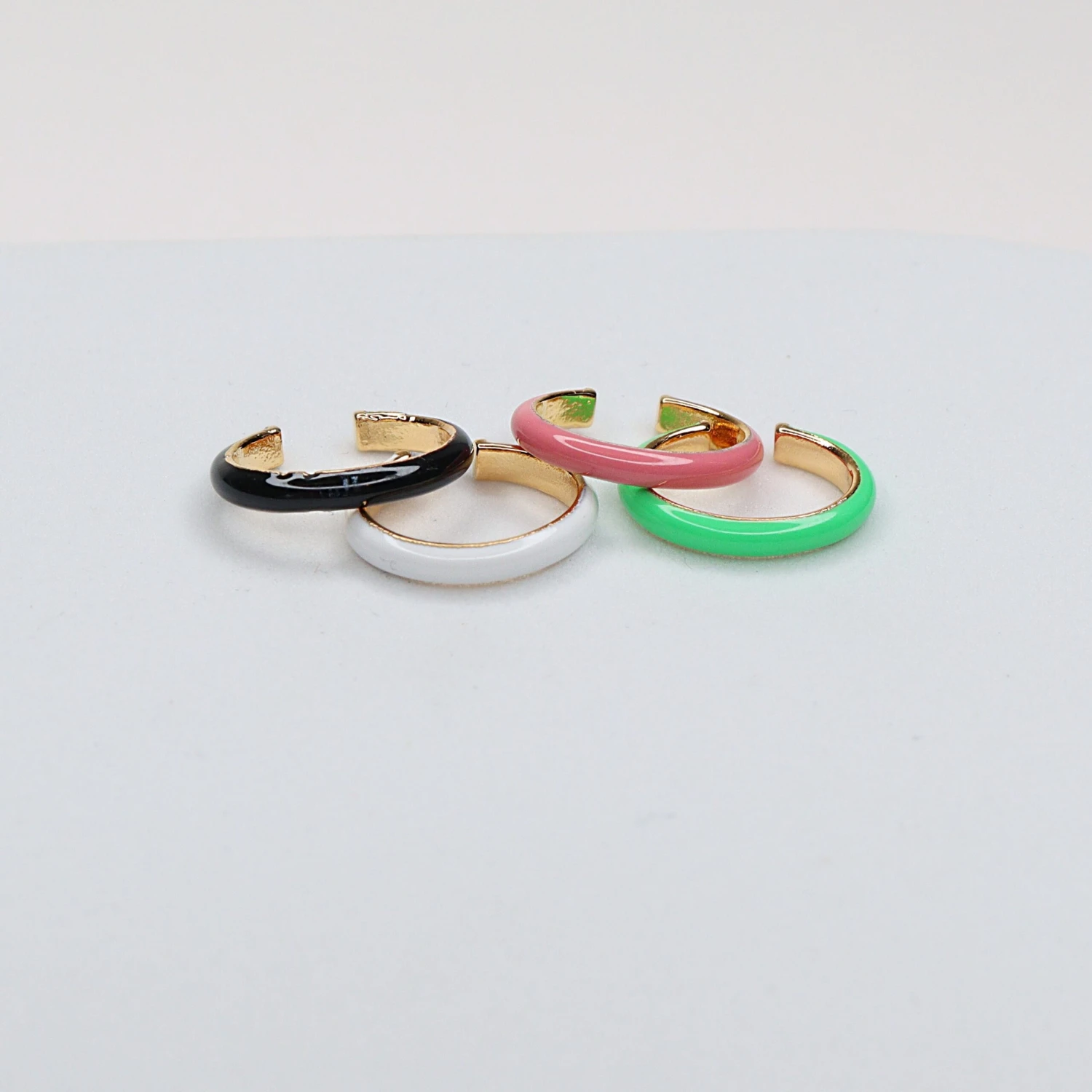 Earcuff Sandra 1 Earcuff Sandra