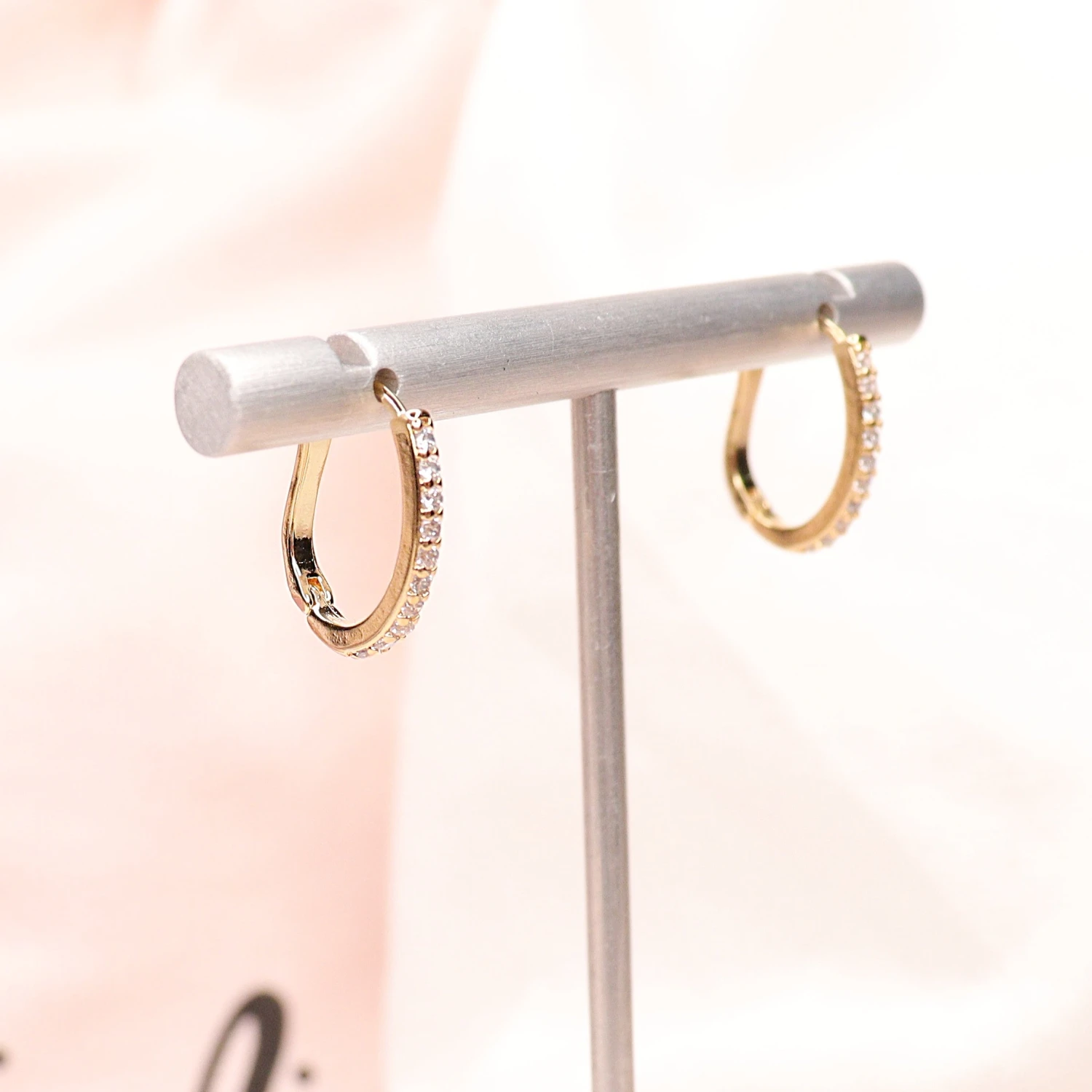 Mini Créoles Wana 5 Mini Créoles Wana – Image 5