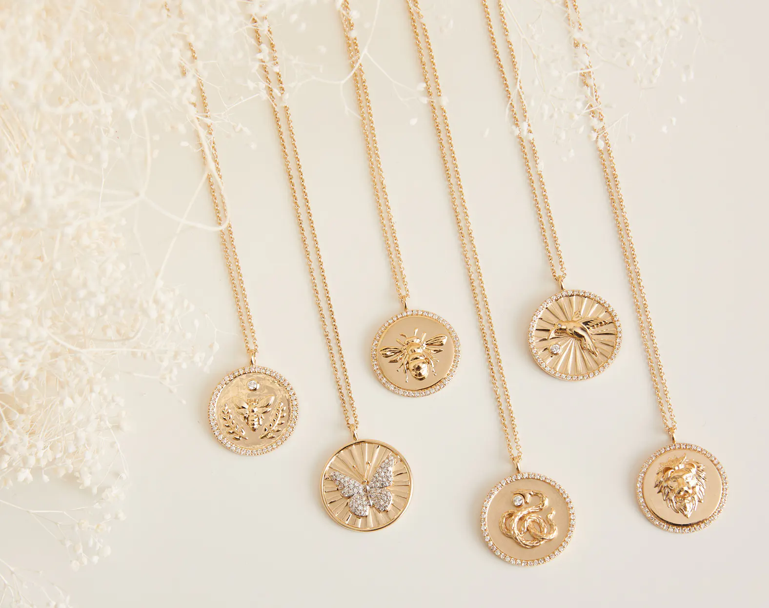 Devant 3 Devant -Majolie medallions